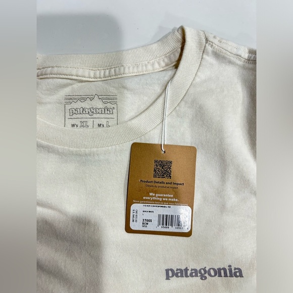 Patagonia Men's Large Fitz Roy Icon Responsibili-Tee T-Shirt Birch White NWT - Picture 11 of 12